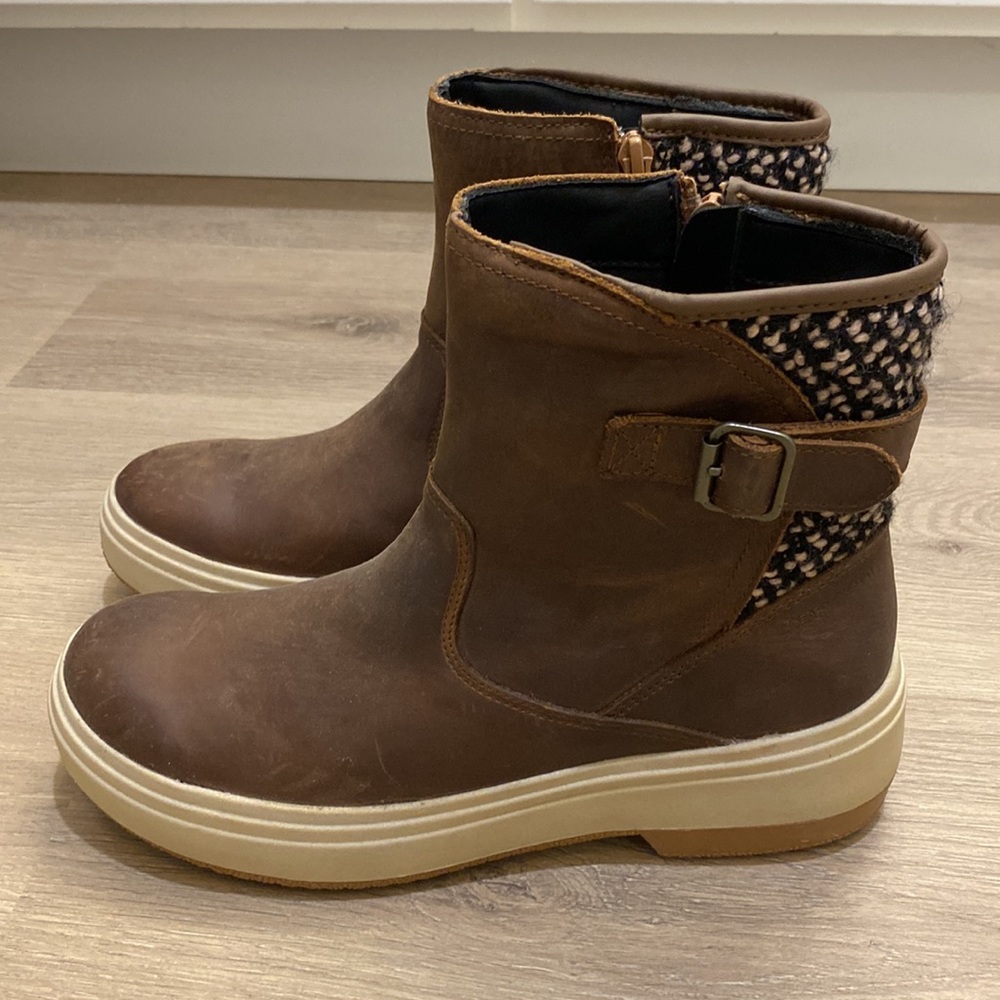 Merrell Holly 2 Buckle Boot.